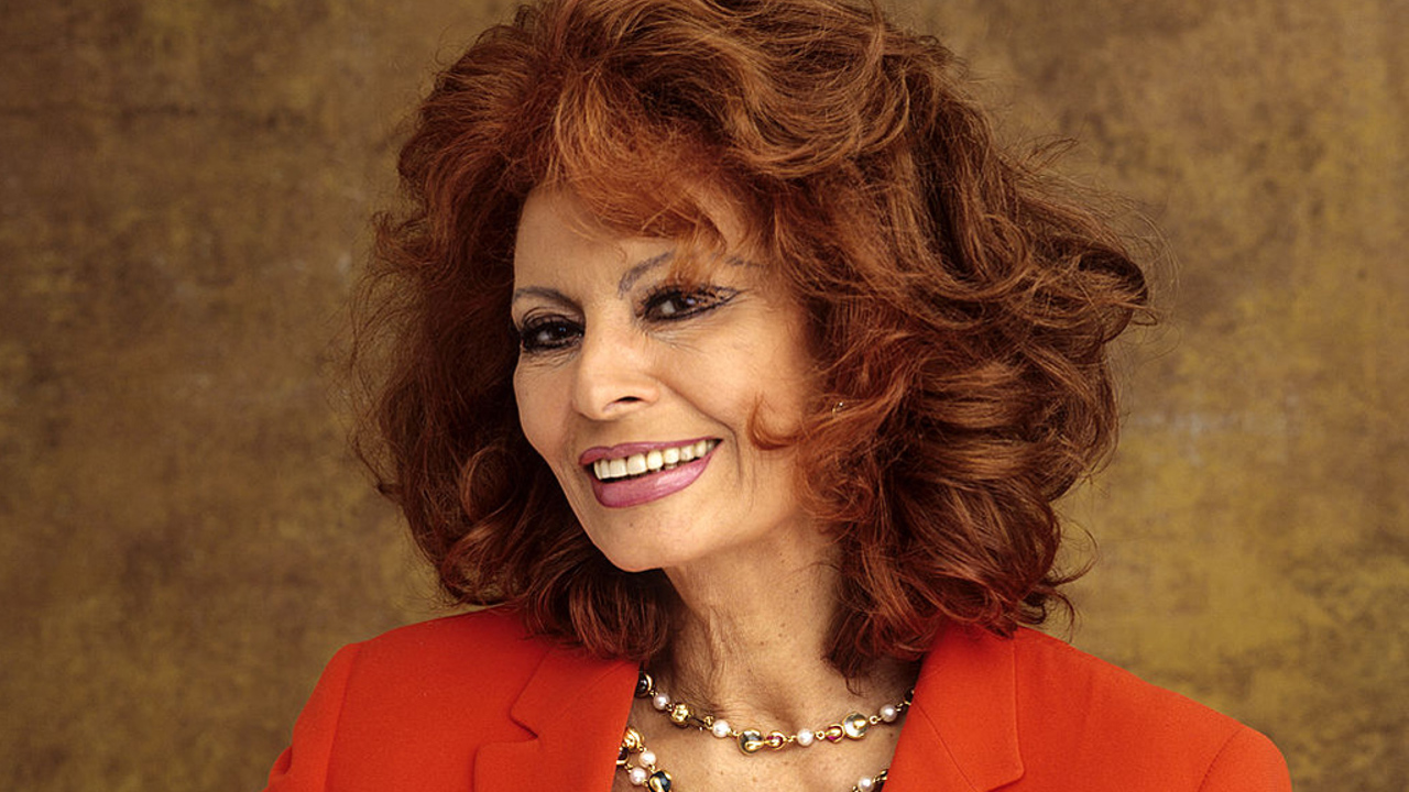 Calendarul Zilei // Actrița italiană Sophia Loren împlinește astăzi 90 de ani