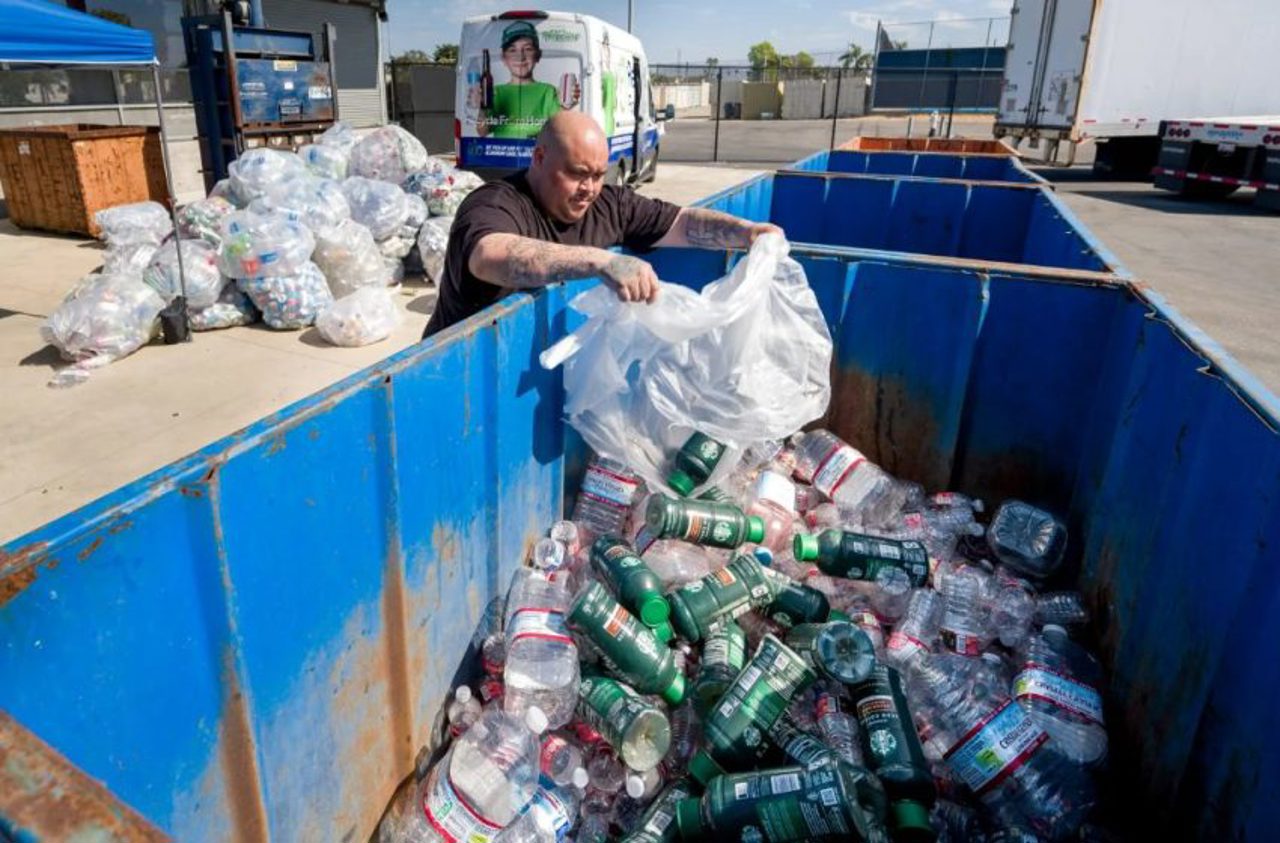 De la „gunoi” la resursă: Cum încearcă R. Moldova să recupereze decalajul la reciclare