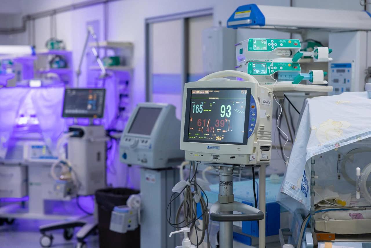 Peste 10 milioane de euro, bani destinați pentru procurarea vaccinurilor anti-COVID, realocați pentru echipamente spitalicești