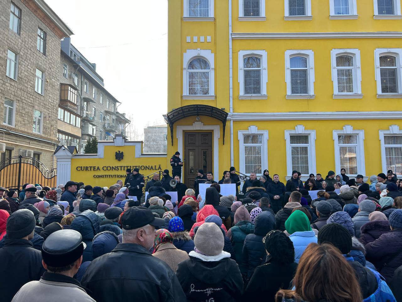 Группа депутатов призывает включить башкана Гагаузии в состав Правительства. Что говорят эксперты