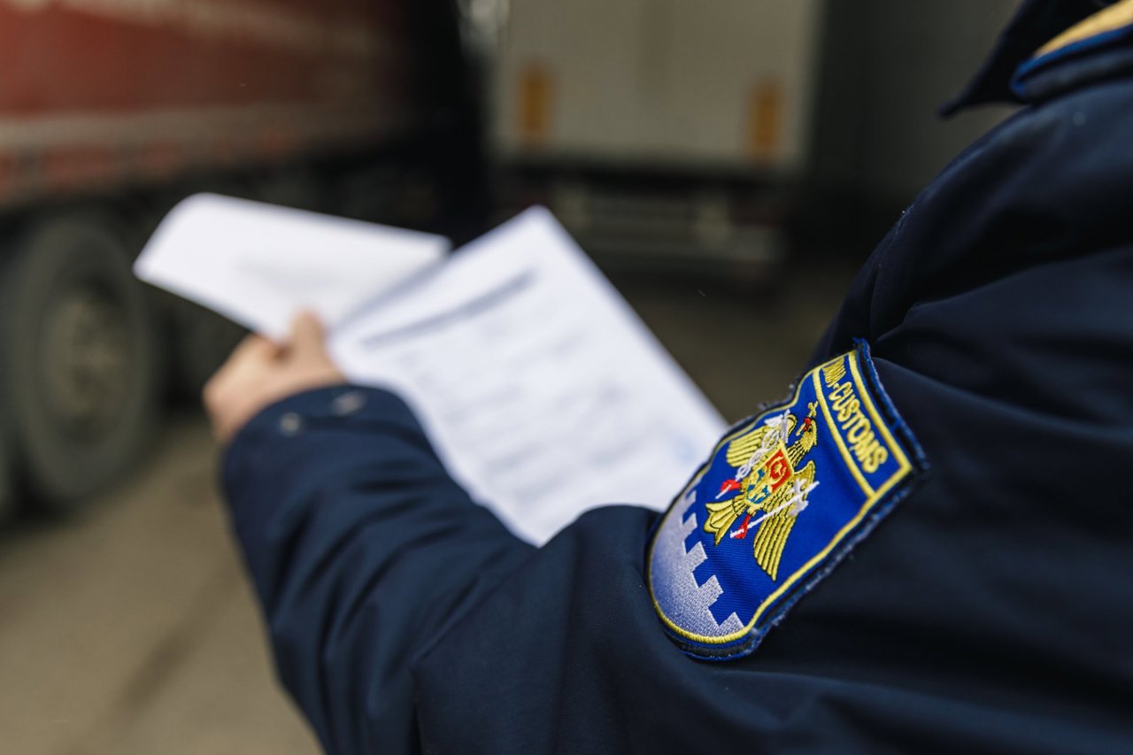 Mobilizare la frontieră, de Paște: Serviciul Vamal va suplimenta numărul de angajați pentru a evita aglomerația și a controla toate coletele