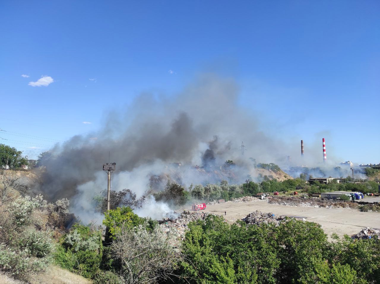 Incendiu puternic de vegetație la Tiraspol: intervenția pompierilor, îngreunată de vântul puternic 