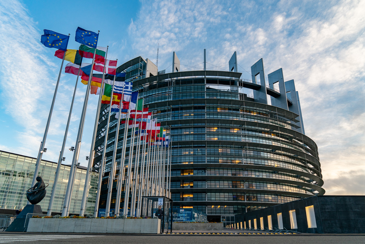 The European Parliament calls for stricter monitoring of sanctions against Russia