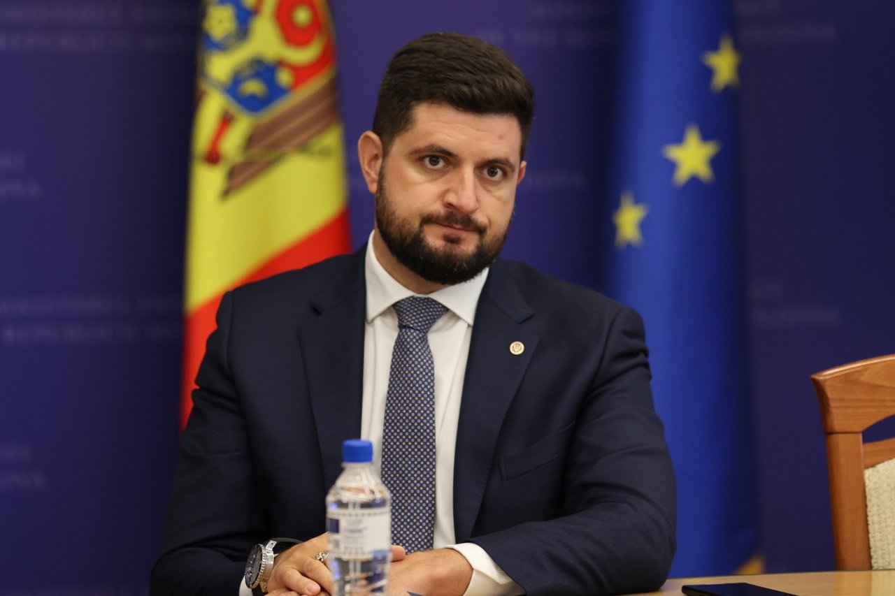 Ministrul Energiei: Republica Moldova are stocuri suficiente de carburanți, iar noi livrări de motorină sunt în drum