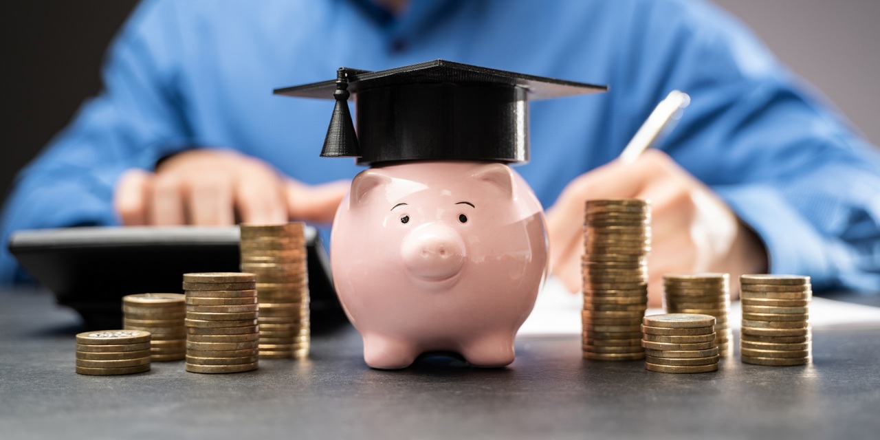 Expert: Evitați datoriile de Crăciun. Planificarea financiară face diferența