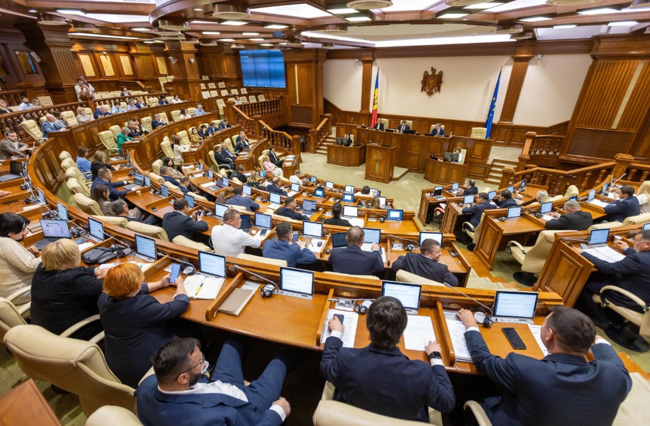 „Consultări de fațadă”: Majoritatea fracțiunilor din opoziție vor boicota discuțiile cu Maia Sandu 
