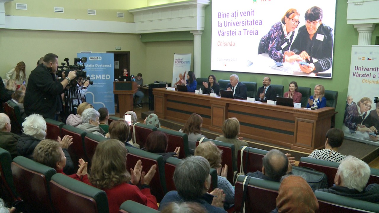 Alte 90 de persoane vor studia la Universitatea Vârstei a Treia  