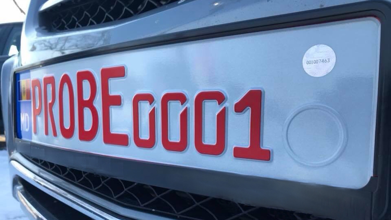 Autovehiculele înmatriculate provizoriu vor achita taxa de utilizare a drumurilor