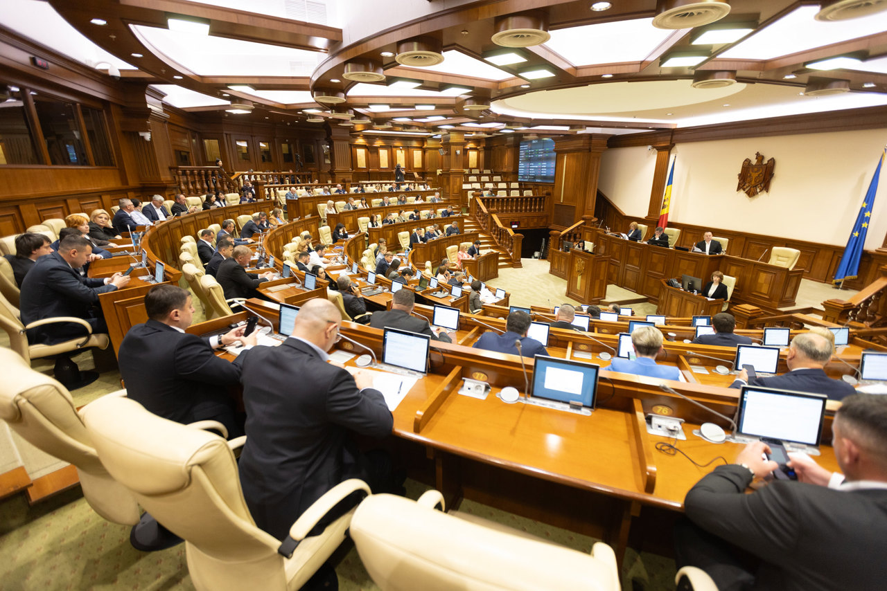 Legislativul susține suspendarea automată a înmatriculării vehiculelor cu defecțiuni periculoase