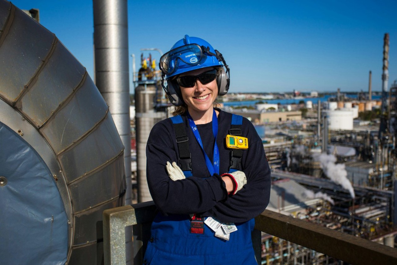 Companiile din domeniul energetic caută peste 250 de angajați noi, inclusiv ingineri, contabili sau juriști, cu salarii de până la 26.000 de lei lunar