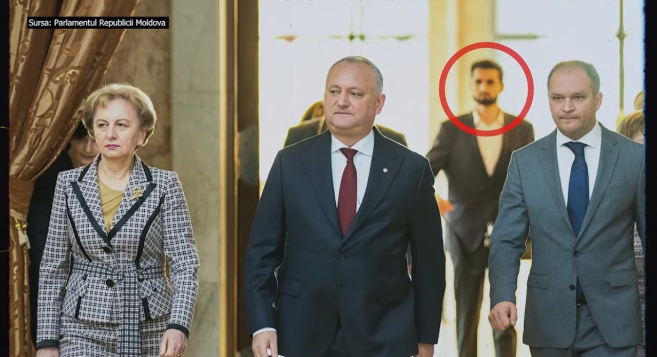 VIDEO | Personaj afiliat FSB, „asistentul” primarului Ion Ceban. Ce spune Primăria Chișinău despre legitimația publicată de WatchDog 