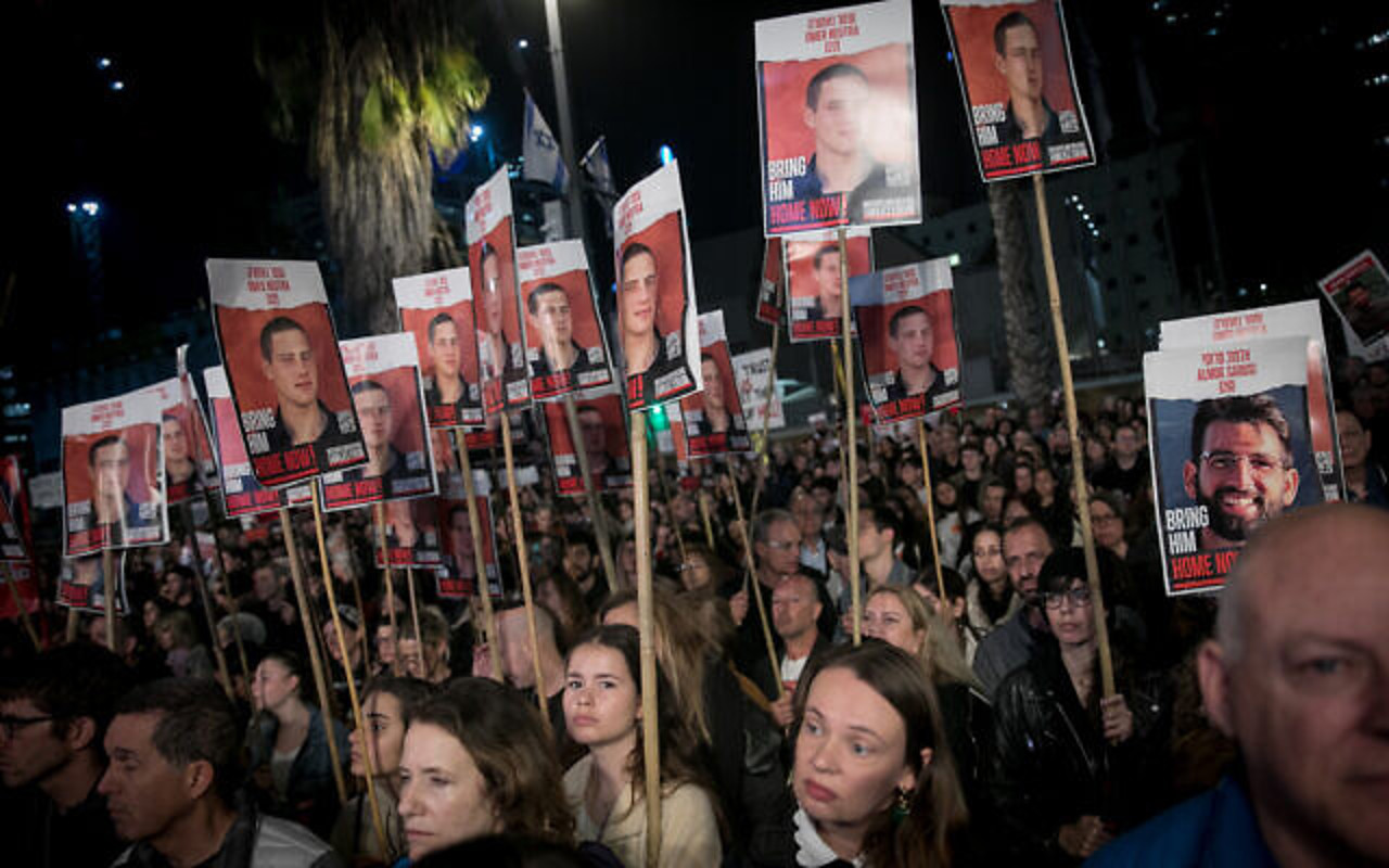 Israelis protest for hostages, Netanyahu's resignation