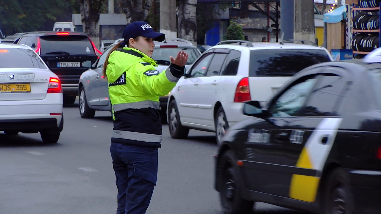 President of Greece on an official visit to Chisinau. Traffic on the main streets of the Chisinau is restricted