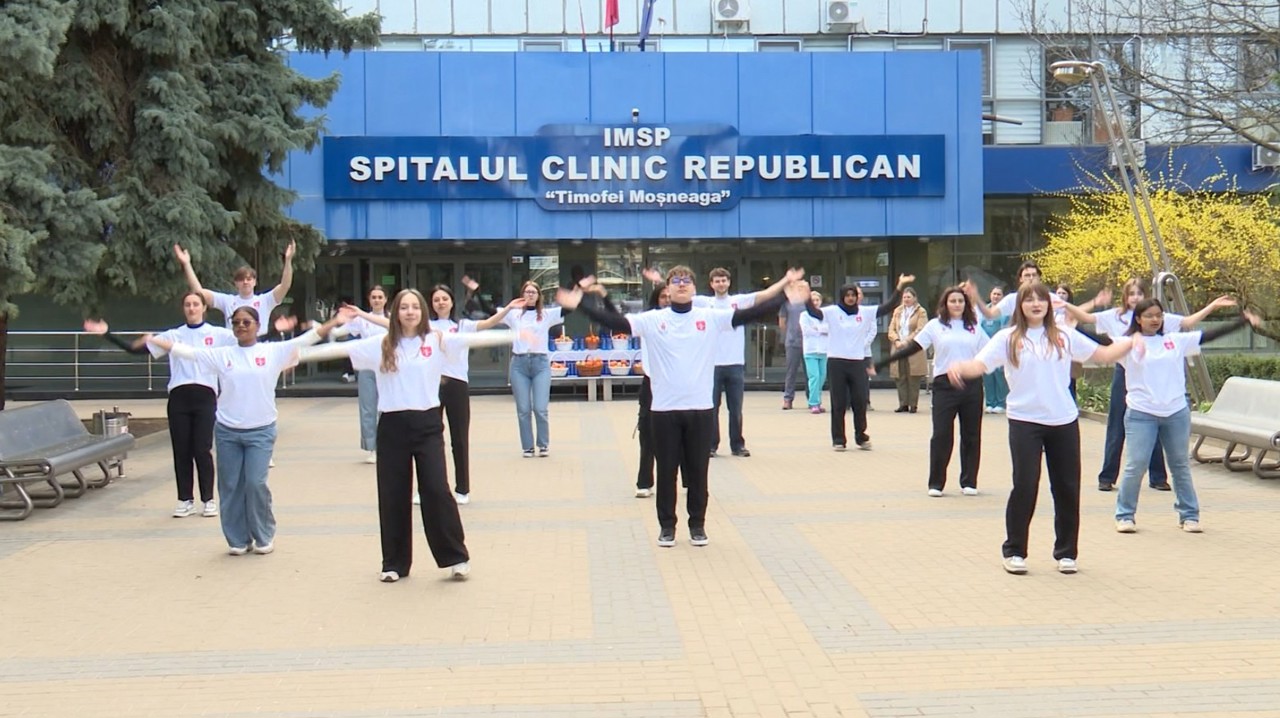 Flashmob la Chișinău pentru a promova stilul sănătos de viață: „Începem să prețuim sănătatea când nu o mai avem” 