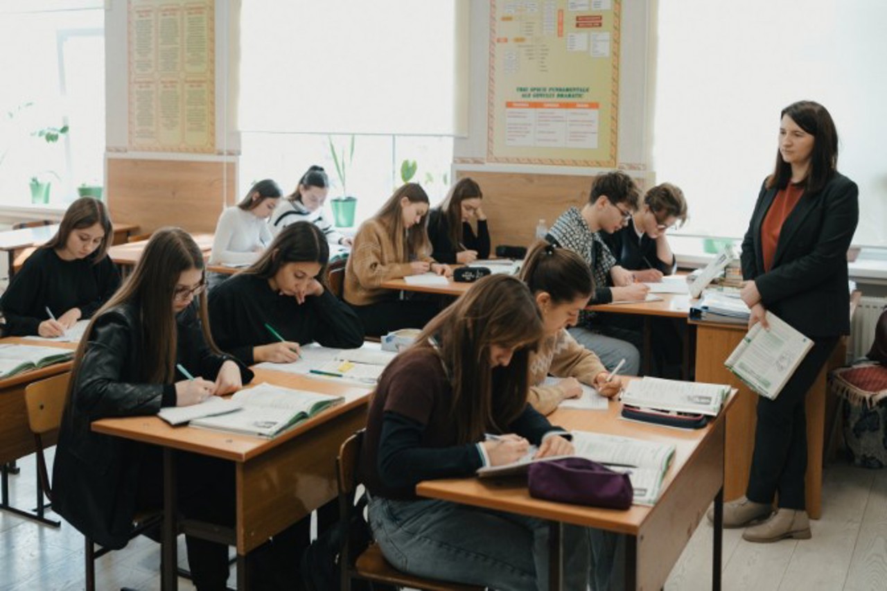 Libertate de decizie pentru profesori: Numărul evaluărilor sumative și al notelor, stabilit în funcție de specificul clasei