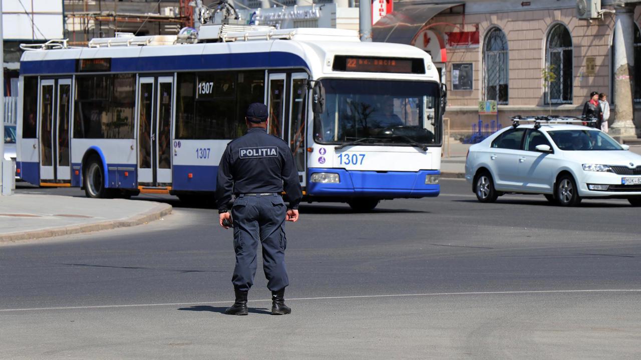 Движение в центре Кишинева и на подступах к столичному аэропорту временно ограничат из-за визита высокопоставленных гостей