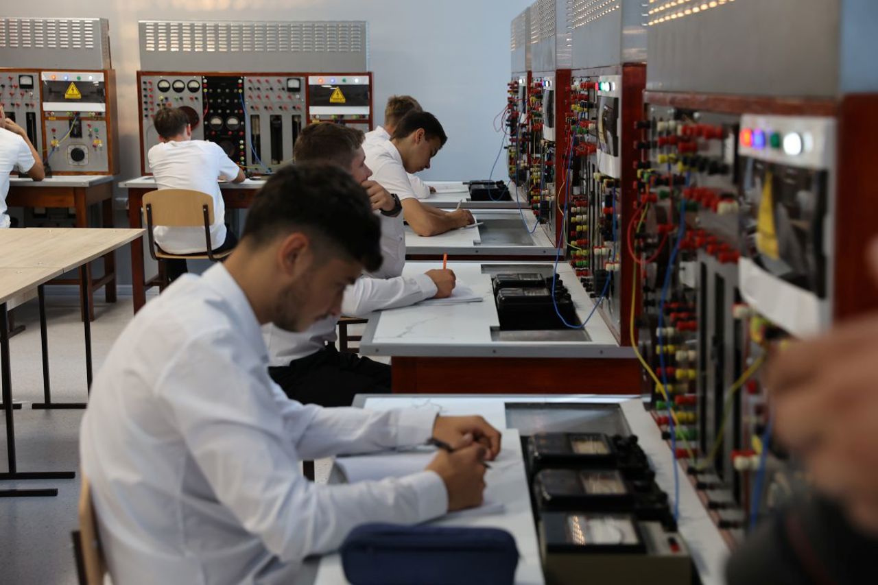 EU support creates modern training conditions for future energy and electronics specialists