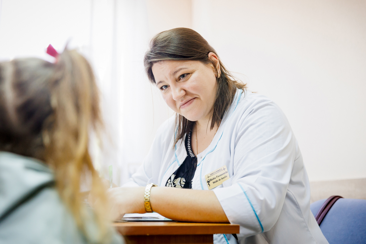 Deficit de medici în R. Moldova: Autoritățile caută soluții pentru a convinge tinerii specialiști să rămână în sistem