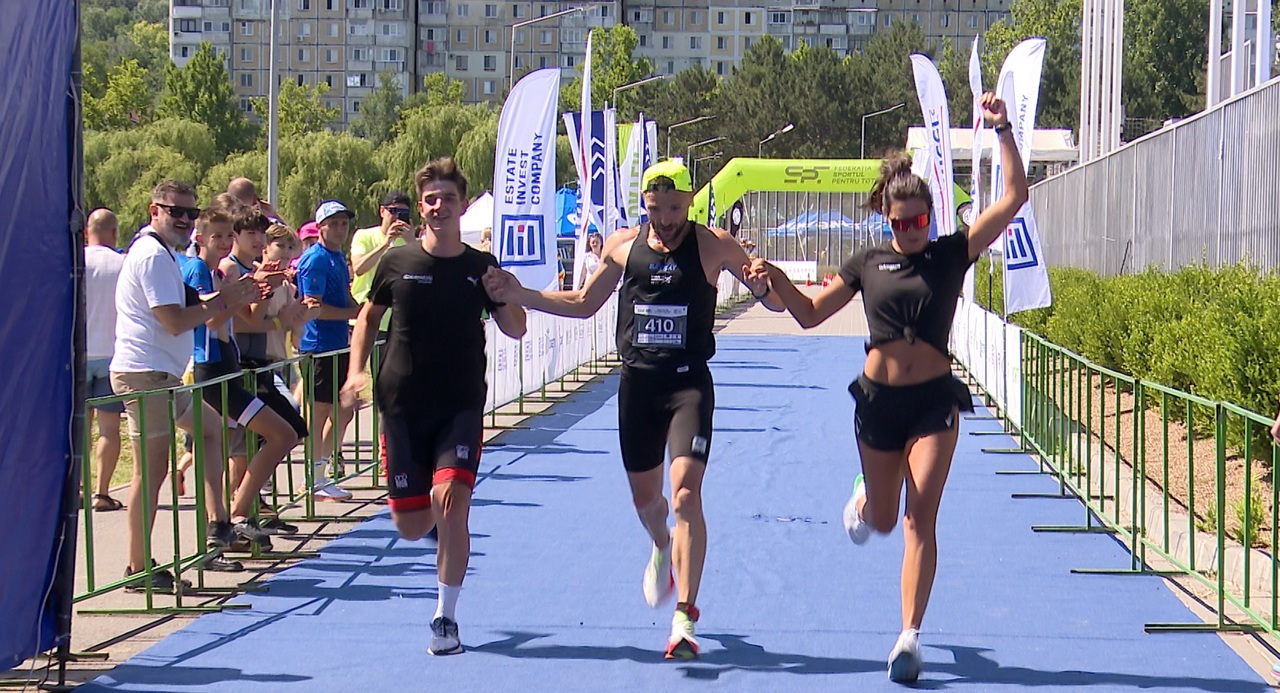 Spectacolul sportului de anduranță, la campionatul național de triatlon