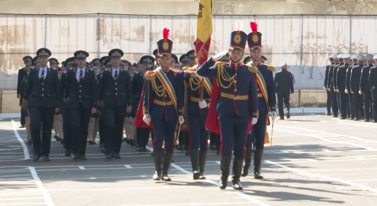 O nouă generație de polițiști, pregătită să intre în serviciu: „Să nu vă fie teamă să luați decizii corect”