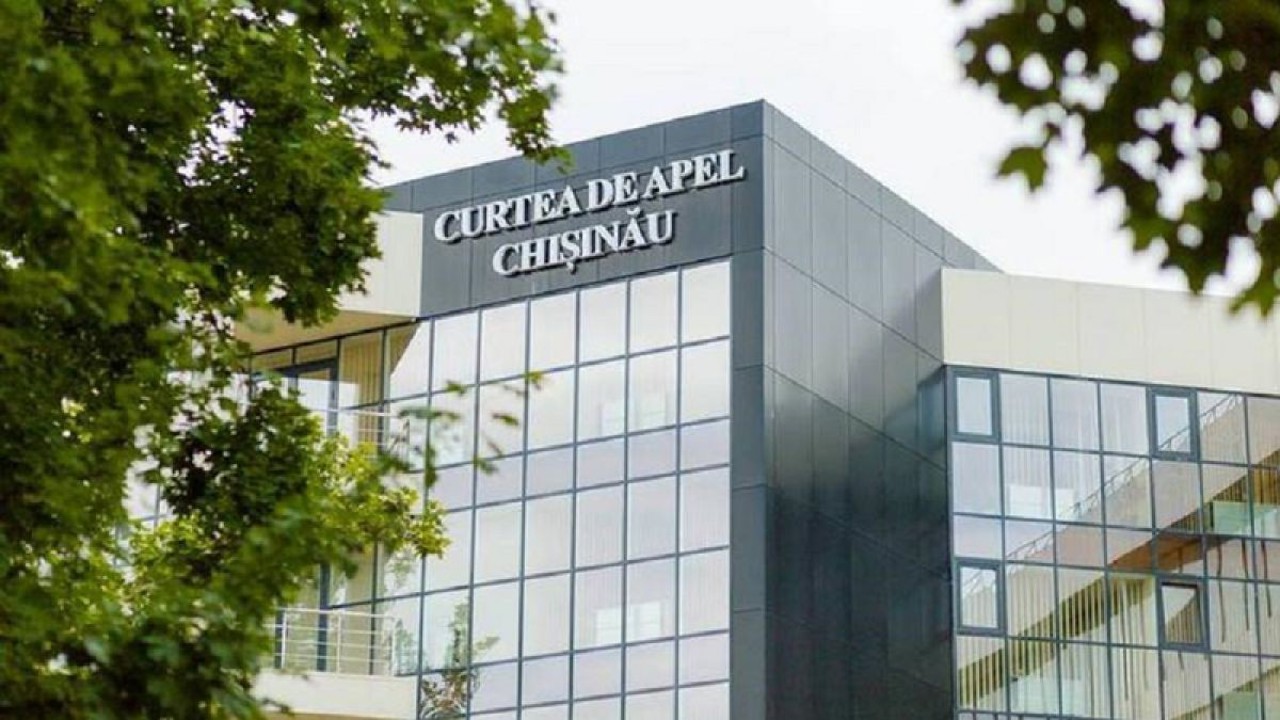 Chisinau court suspends 4 political parties