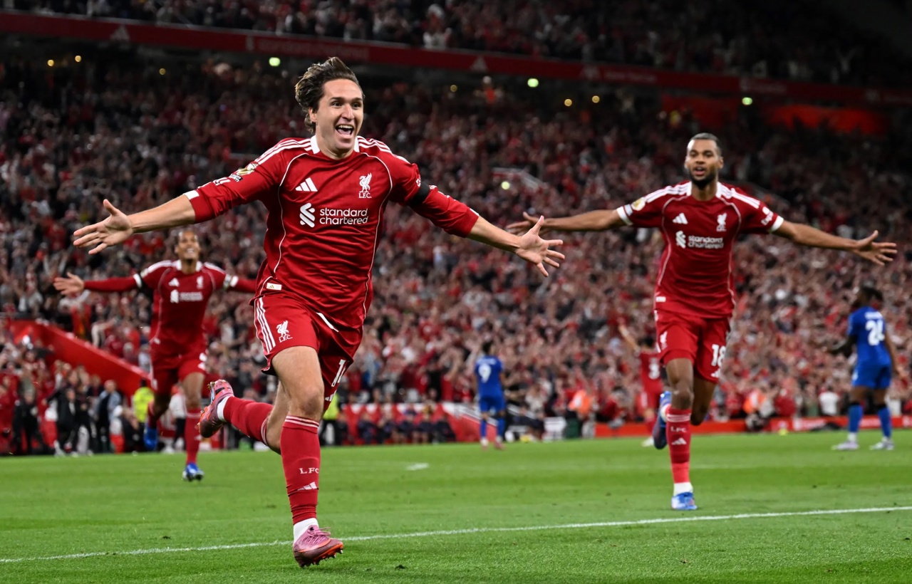 Late goals secure Liverpool 4-2 victory