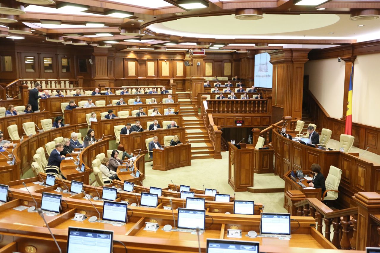 Законопроект: КЧС могут обязать представить отчёт в парламент о деятельности и принятых решениях