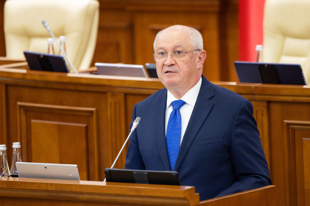 Premierul Alexandru Munteanu va efectua o vizită în România