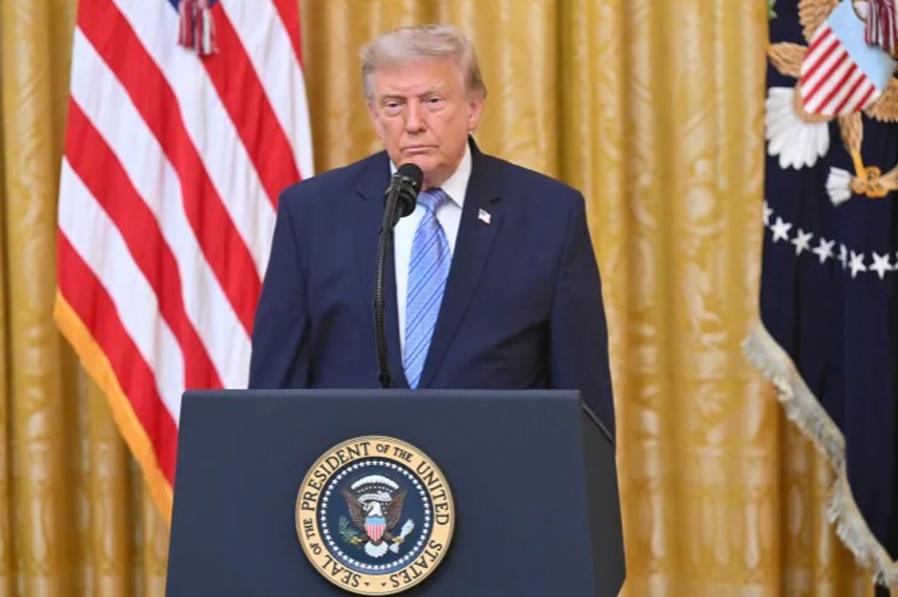 Președintele american anunță taxe vamale de 100%, din 2028, împotriva medicamentelor generice importate în SUA  