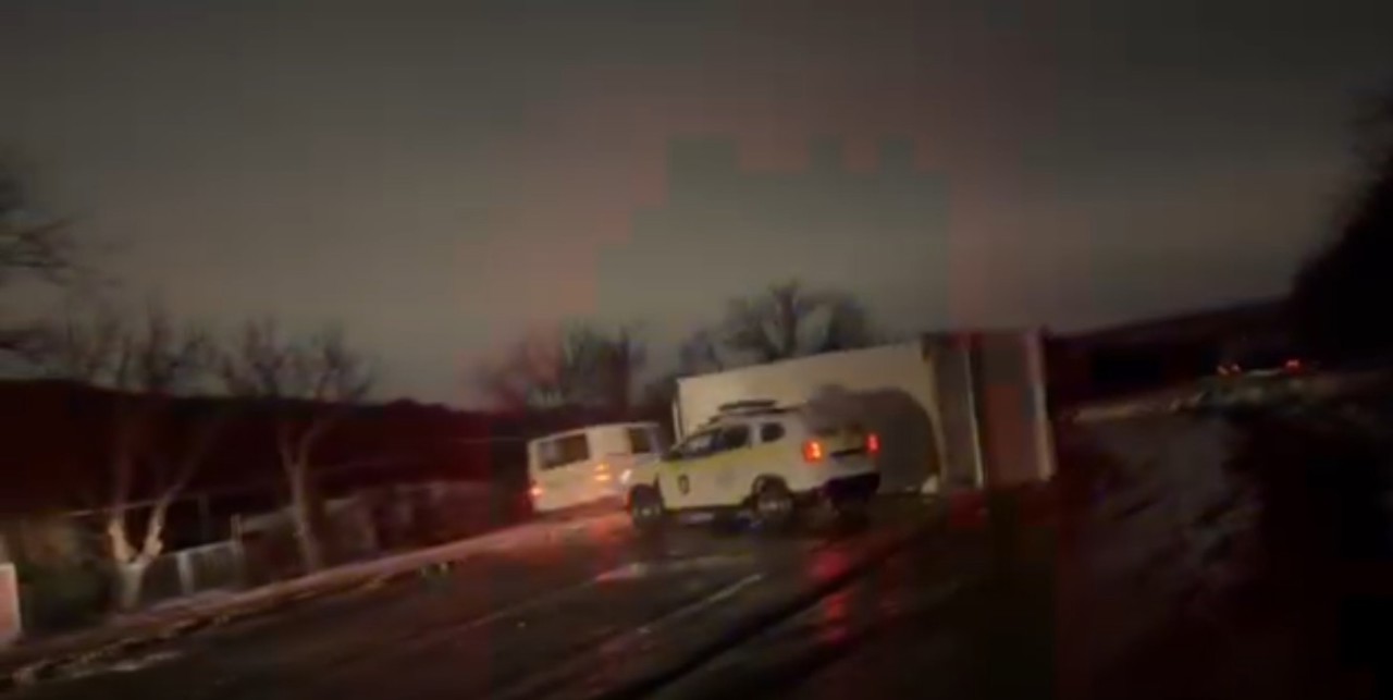 Trafic paralizat pe șoseaua Balcani, după răsturnarea unui camion