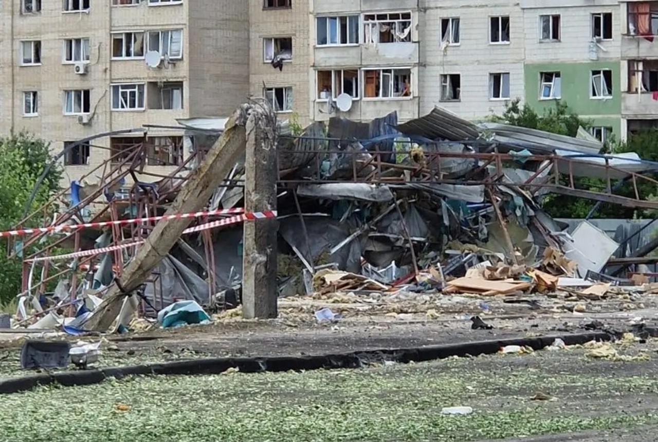 Cinci morți și peste 30 de răniți după atacuri cu bombe asupra orașului Sumî 