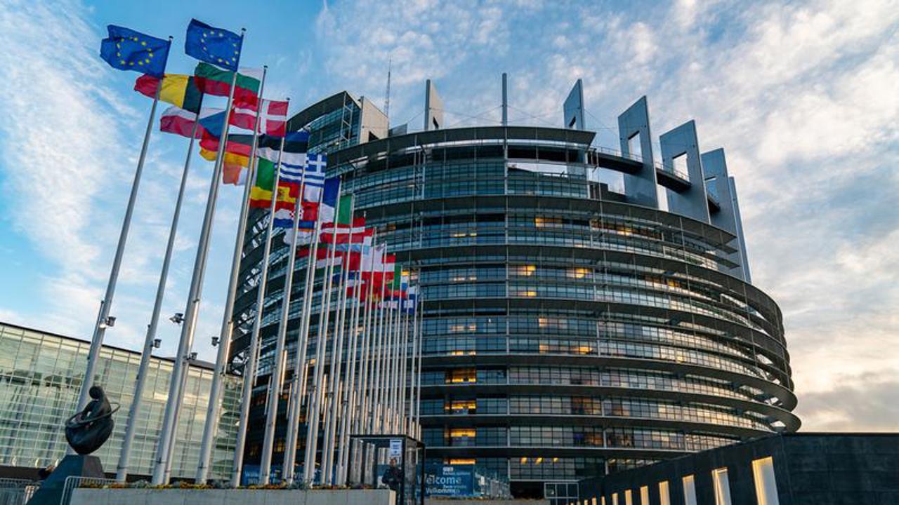 Problema nu mai este la Chișinău: Parlamentul European cere Consiliului să deschidă negocierile „fără alte întârzieri”