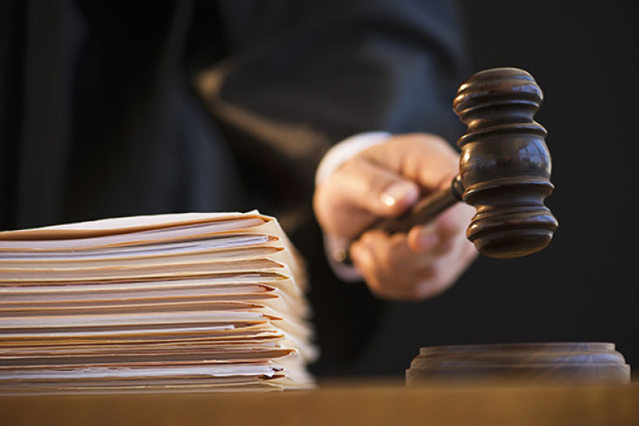 Bătut până la moarte în parc din cauza opiniilor despre războiul din Ucraina: Doi bărbați din Bălți riscă detenție pe viață