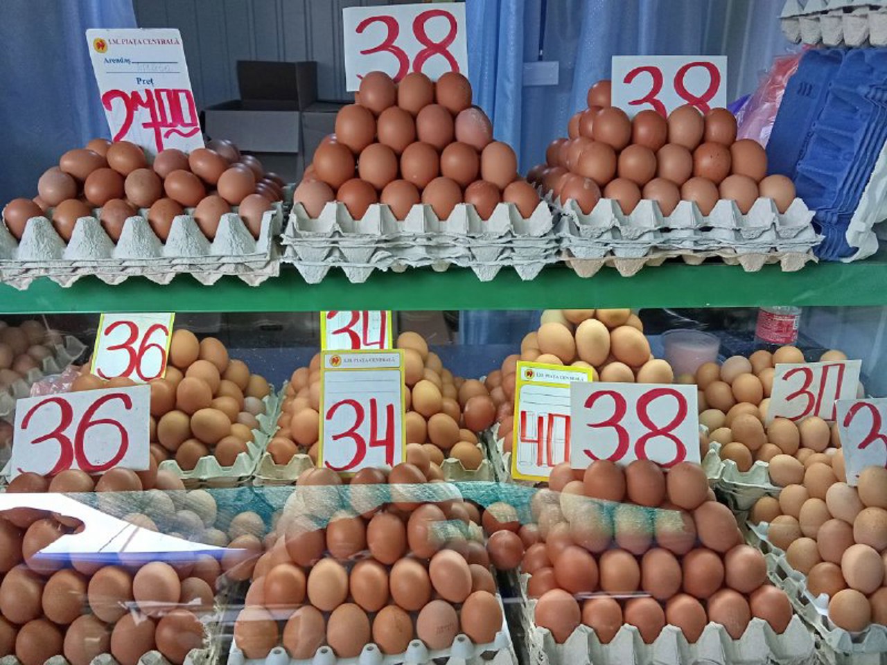 Scumpiri: creșteri semnificative de prețuri la unele produse alimentare, în octombrie