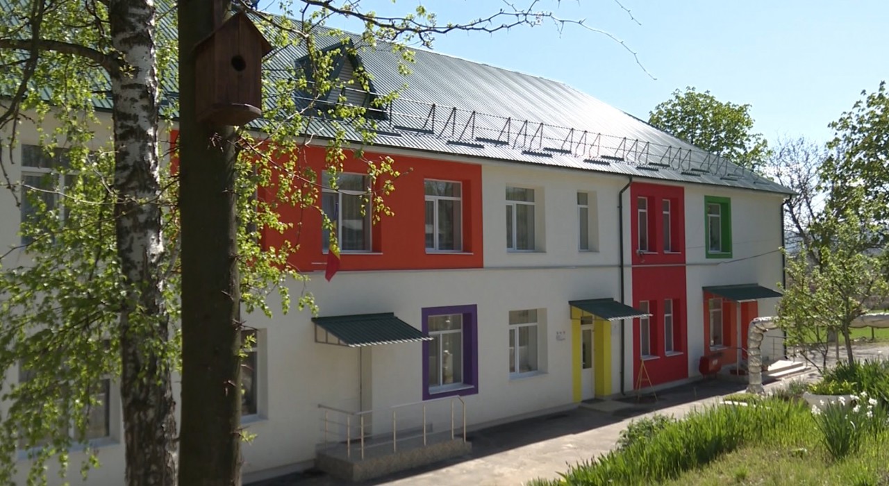 Village of Vorniceni modernized with EU funds: kindergarten, church and roads renovated
