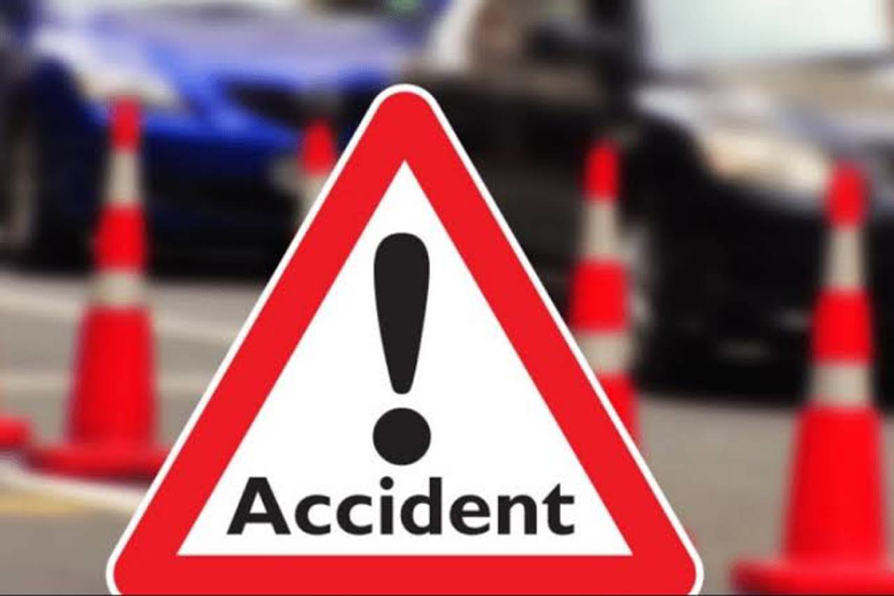 Accident grav: Un copil de trei ani a murit după ce trotineta pe care se afla s-a ciocnit cu o mașină