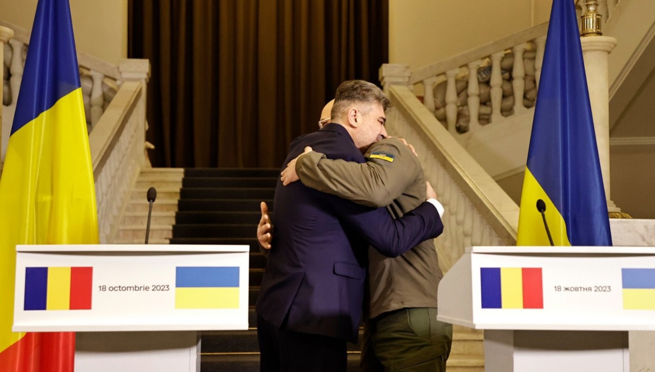 România și Ucraina au semnat un memorandum pentru asigurarea tranzitului produselor ucrainene și construcția unui pod rutier