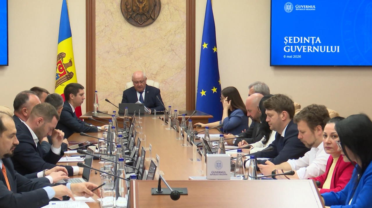 Sistemul social, restructurat: Funcții de conducere tăiate, servicii extinse