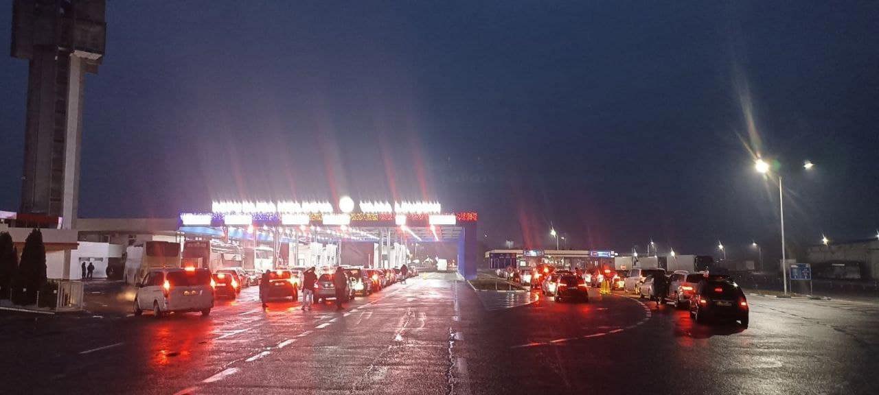 Затрудненное движение на молдавско-румынской границе в Леушень и Скулень