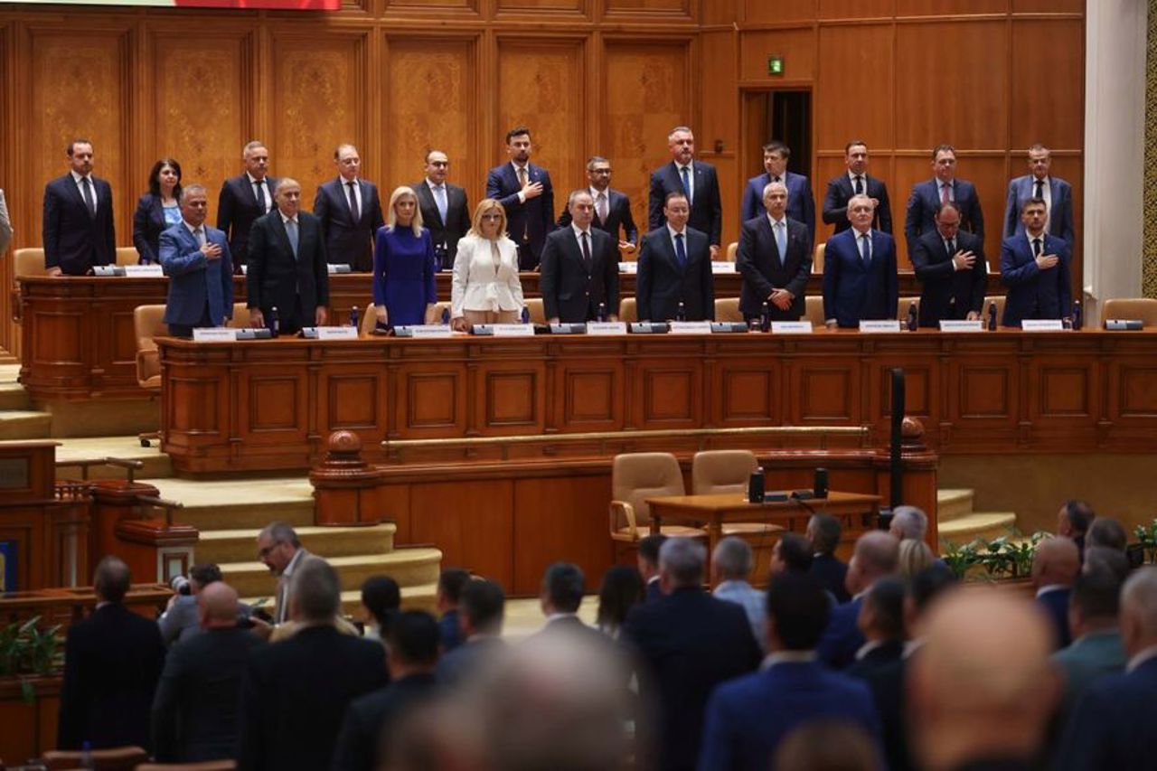  România | Guvernul Veștea a picat: 189 de voturi „pentru” din minim 233 necesare