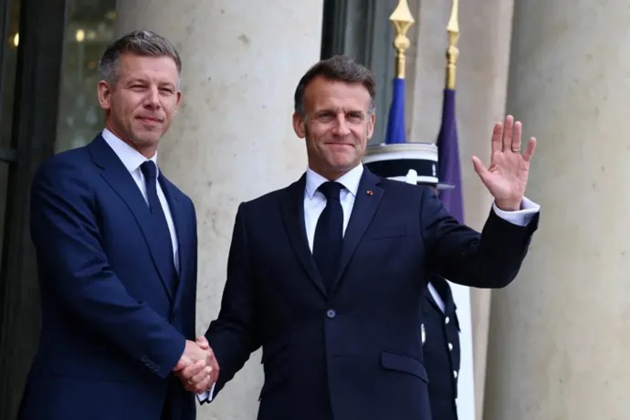 Corespondență Dan Alexe |  „Offensive de charme”: la Paris, Péter Magyar își afișează ruptura cu era lui Viktor Orbán 