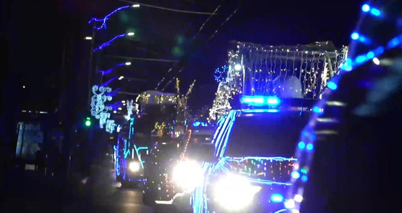 Magia sărbătorilor, dusă pe roți: salvatorii și pompierii au lansat tradiționala Caravană de Crăciun