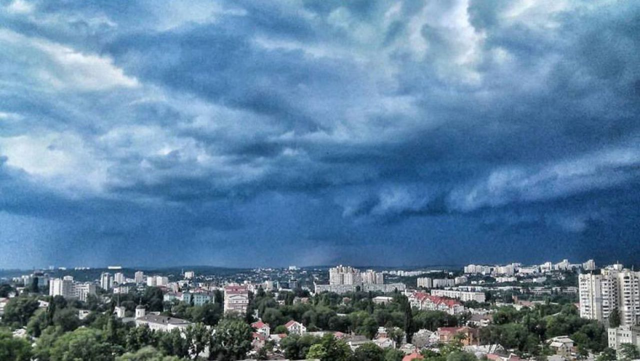 Short showers with lightning are expected in some regions of the Republic of Moldova