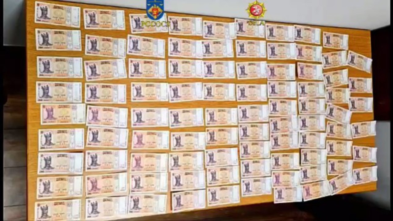 Jurist cercetat pentru corupție activă: i-a propus unui polițist mită de 20.000 de lei