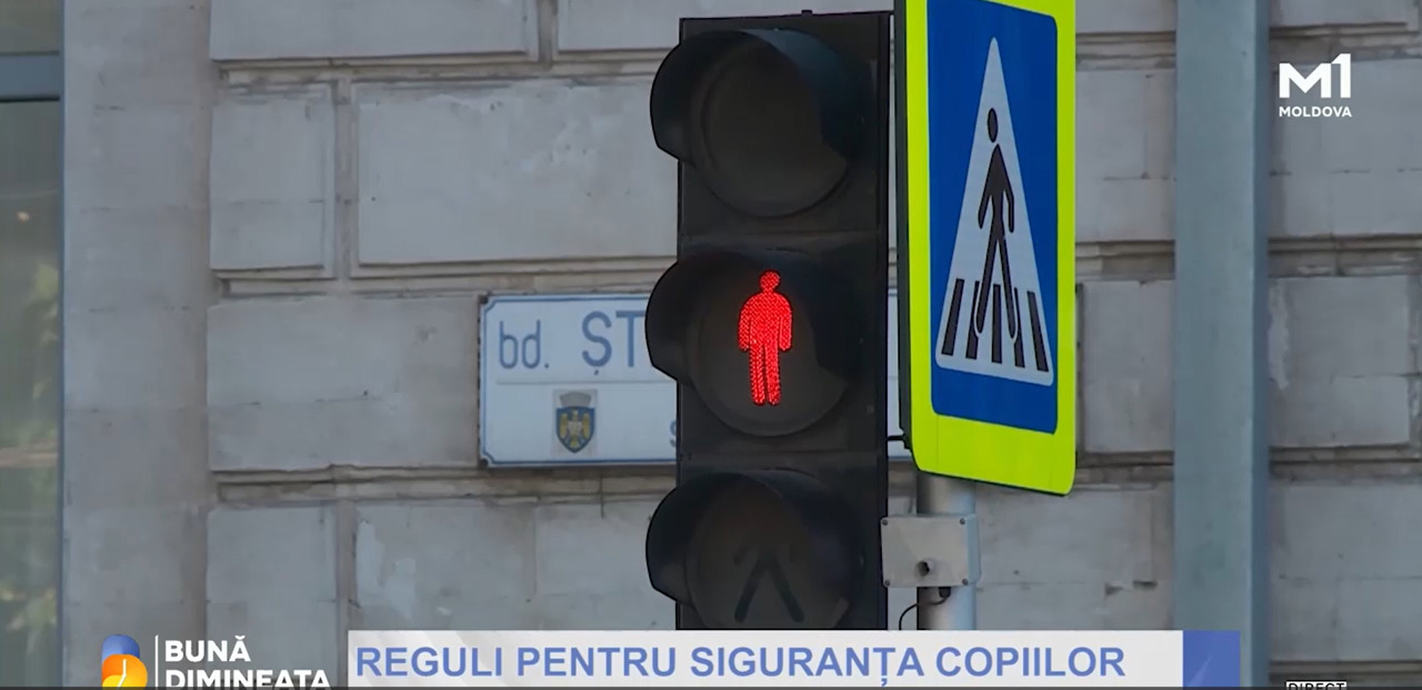 Atenție la drum! Regulile elementare de siguranță în transportul public pe care trebuie să le respecte copiii