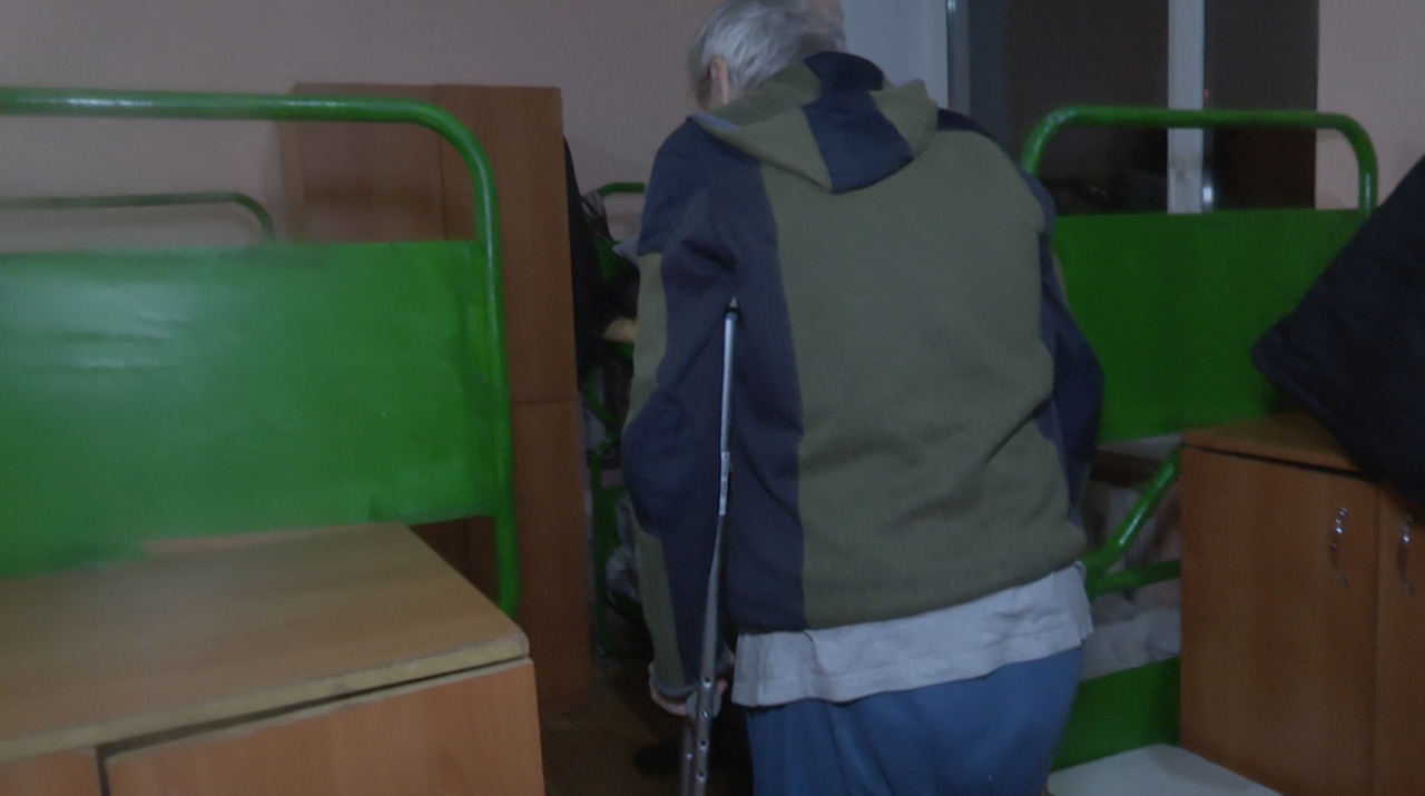 Adăpost, hrană și acte: sprijin complet pentru persoane fără un acoperiș deasupra capului