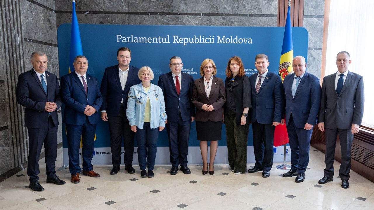 Parlamentul de la Chișinău reafirmă sprijinul pentru Ucraina: „Apărându-vă țara, apărați libertatea întregii Europe”