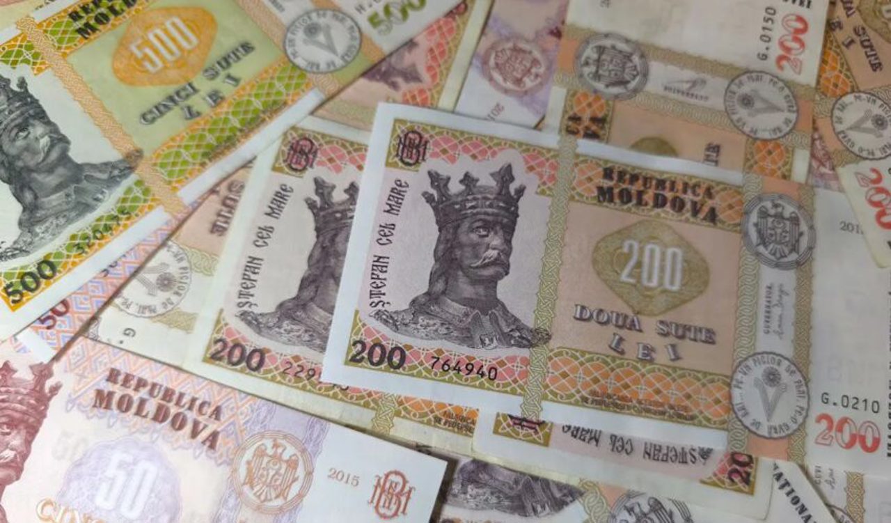 Bani „la păstrare”: ANI a identificat o avere nejustificată de aproape 900.000 de lei la o directoare a unui centru pentru persoane cu dizabilități