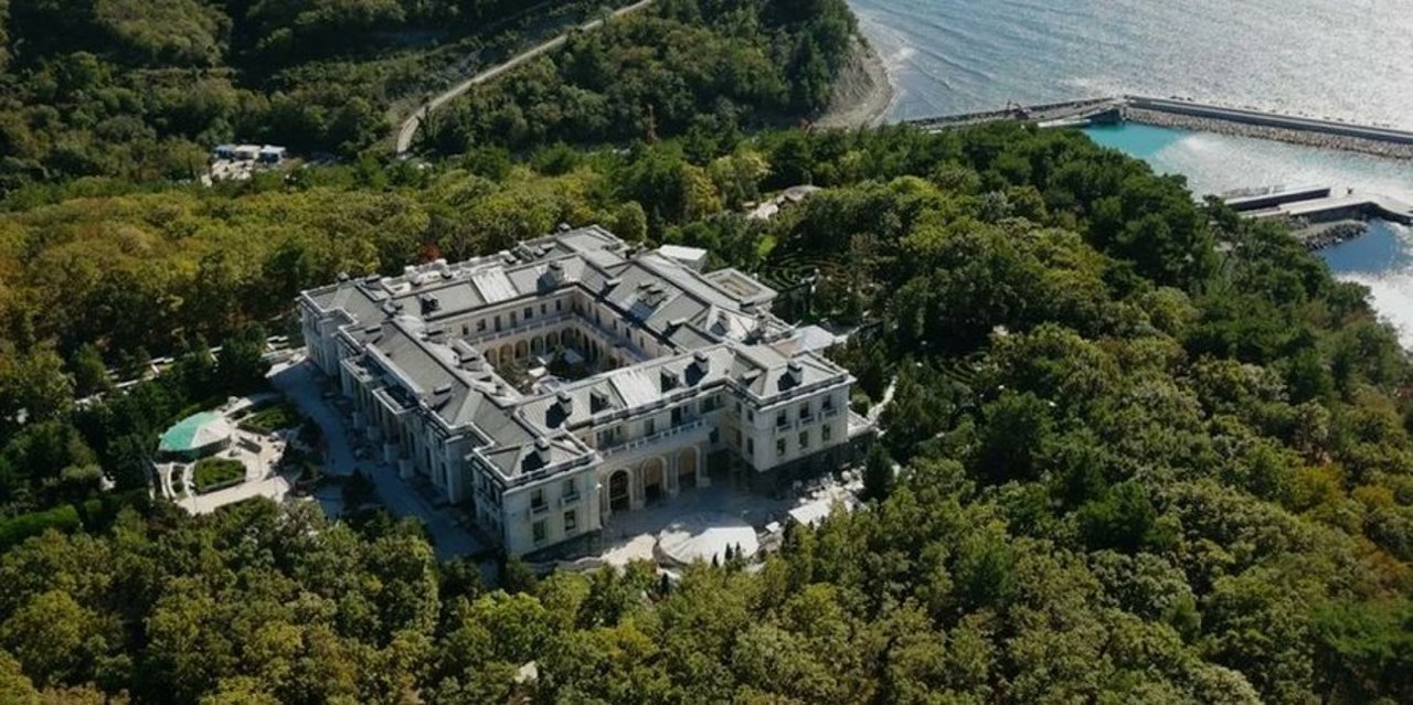 Ucraina anunță distrugerea unor sisteme de apărare antiaeriană din apropierea reședinței lui Putin de la Marea Neagră
