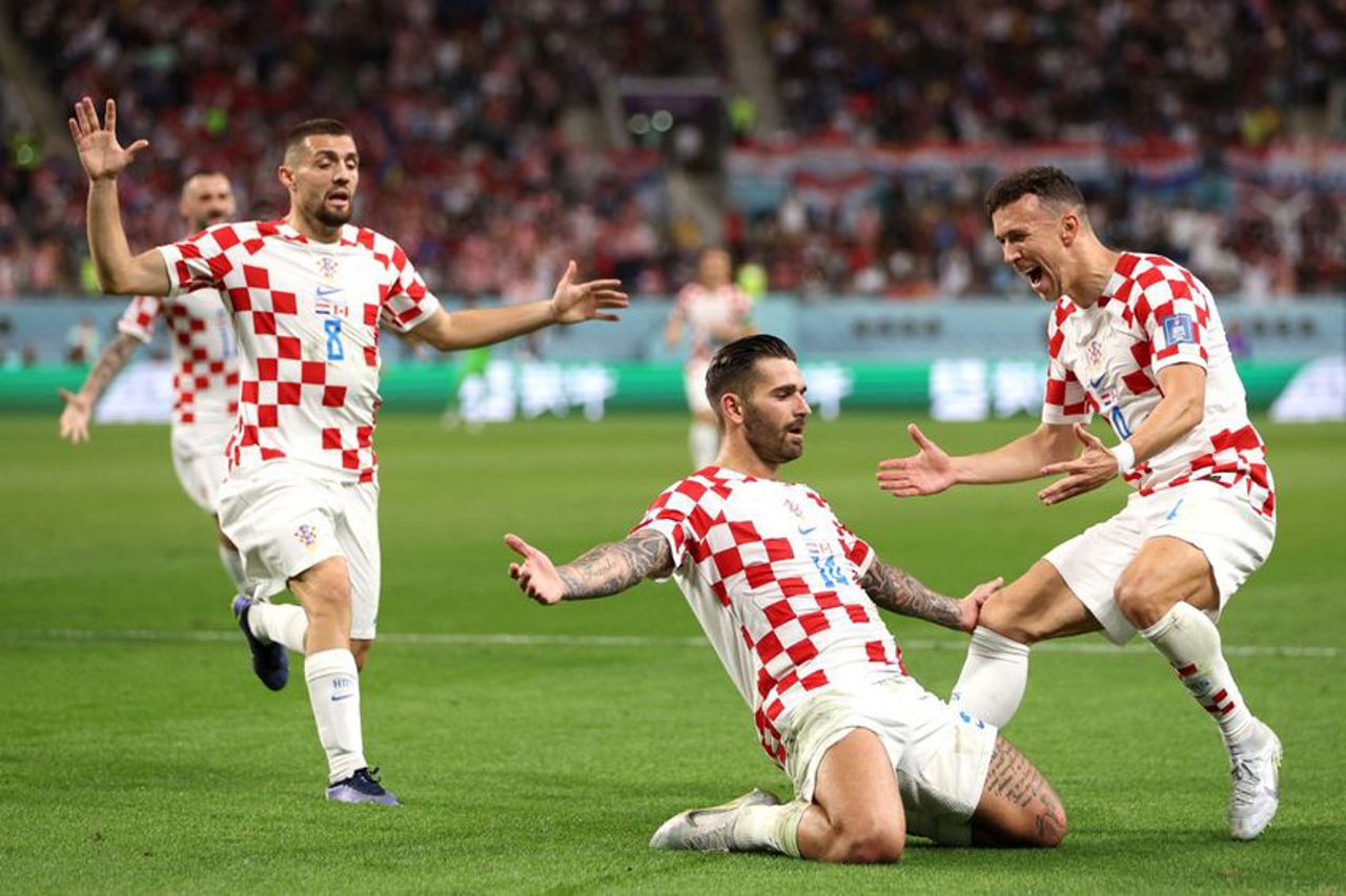 Хорватия поднялась на первое место в группе F
